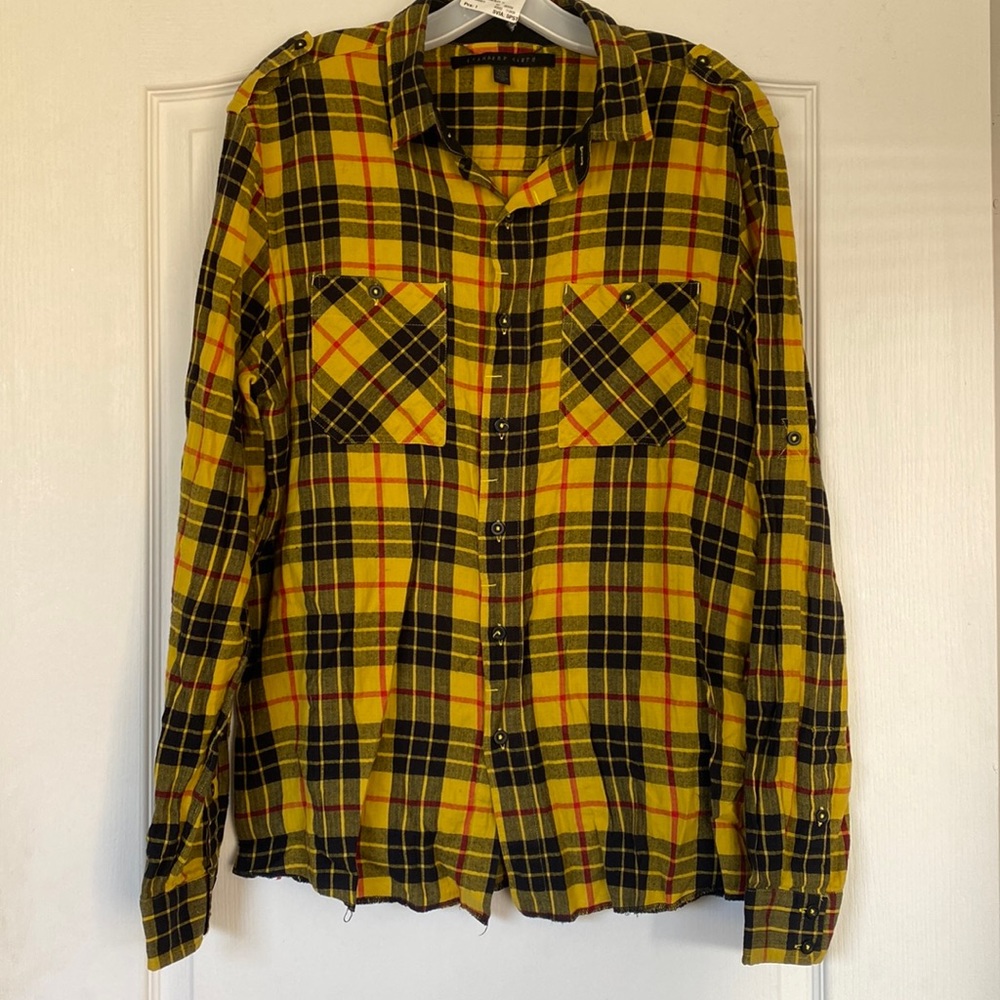 Size Large men’s flannel